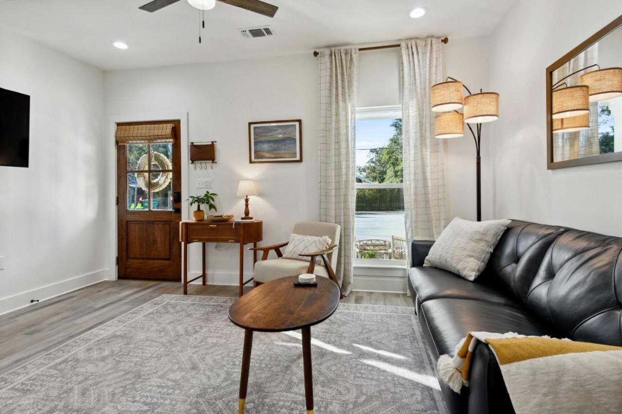 Cozy Vacation Rental In Old Town Bay St Louis Close To Beach, Bars, And Dining Bay St. Louis Eksteriør billede